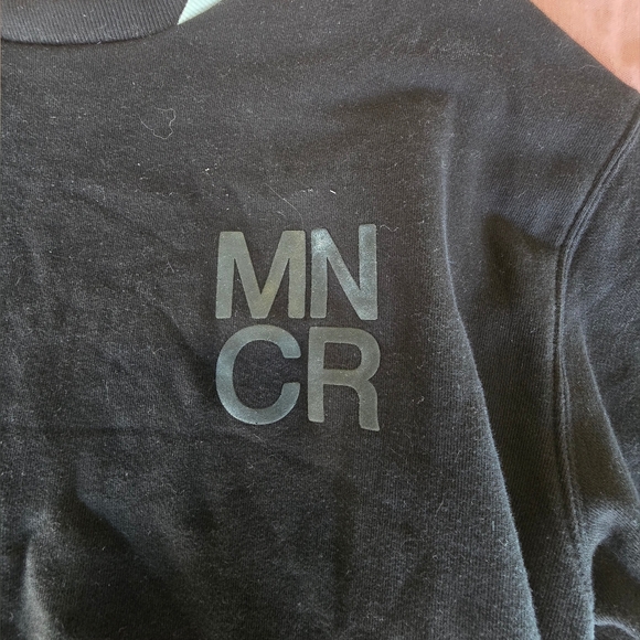 Monochrome BTS crew - Picture 3 of 6